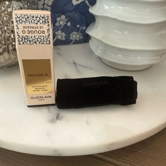 GUERLAIN
Rouge G Customizable Case Only - Picture 5 of 5